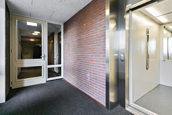 Foto 15 van Admiraal de Ruyterlaan 2-K