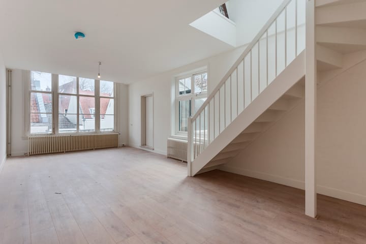 Photo 3 of Pieterskerkhof 38-B