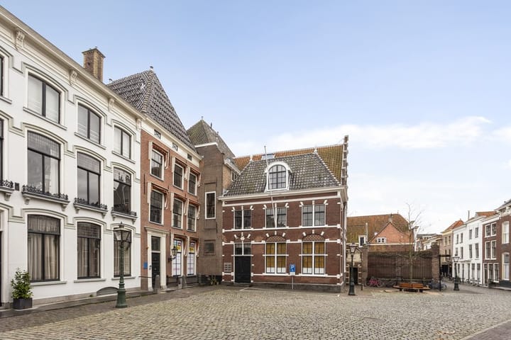 Photo 5 of Pieterskerkhof 38-B