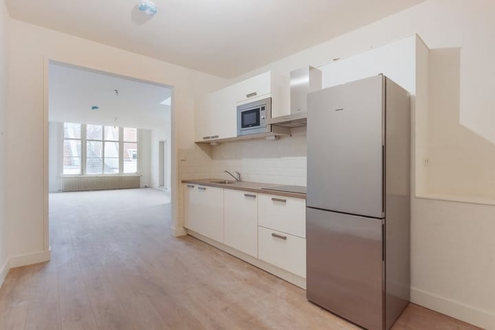 Photo 11 of Pieterskerkhof 38-B