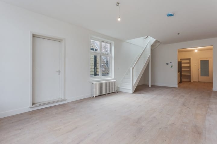 Photo 16 of Pieterskerkhof 38-B