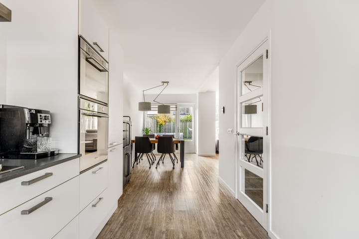 Photo 8 of Vrijburglaan 23