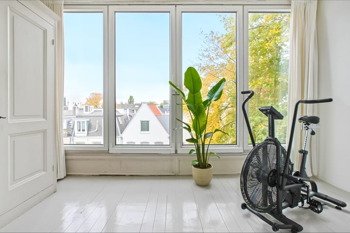 Foto 22 van Jan Luijkenstraat 86-2