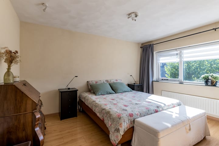 Photo 14 of Milheezestraat 48