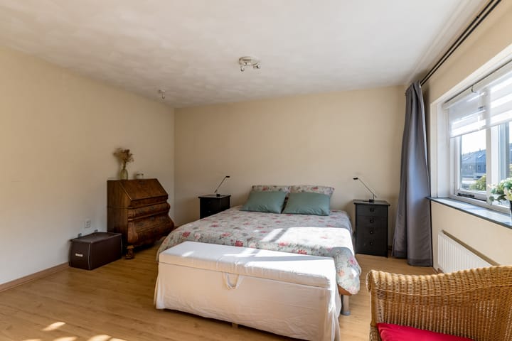 Photo 15 of Milheezestraat 48