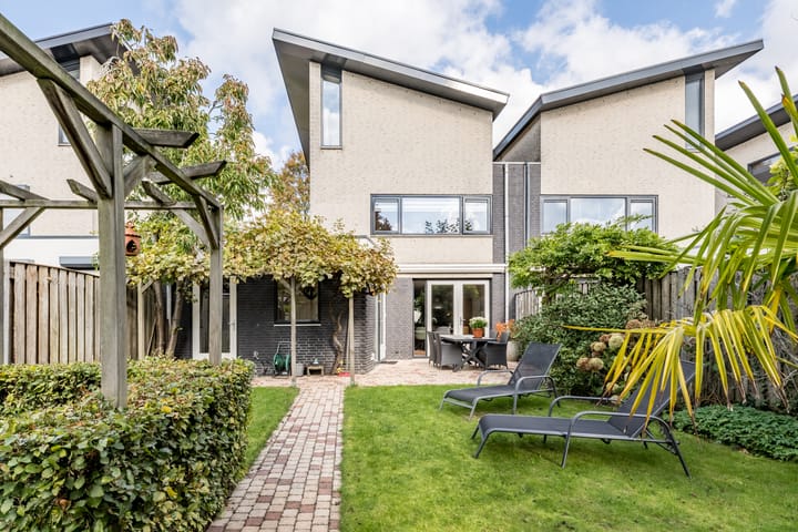 Photo 29 of Milheezestraat 48