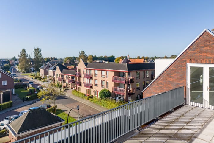 Photo 9 of Rijssenseweg 8-P