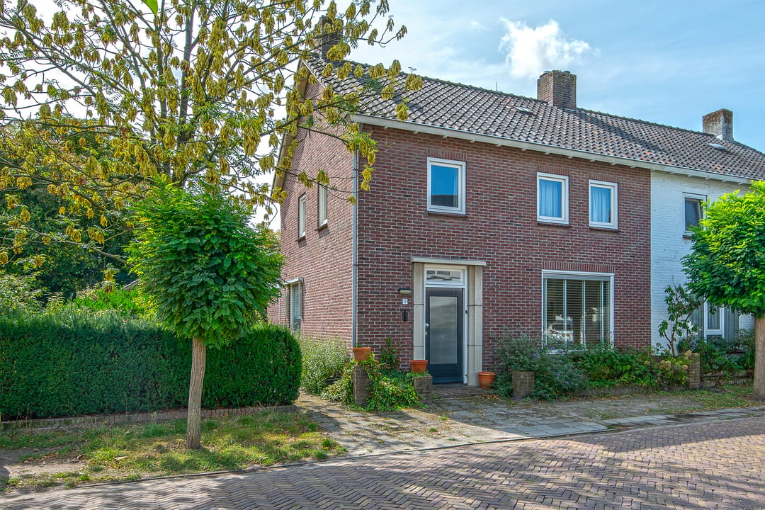 Foto 1 van Kerkstraat 1
