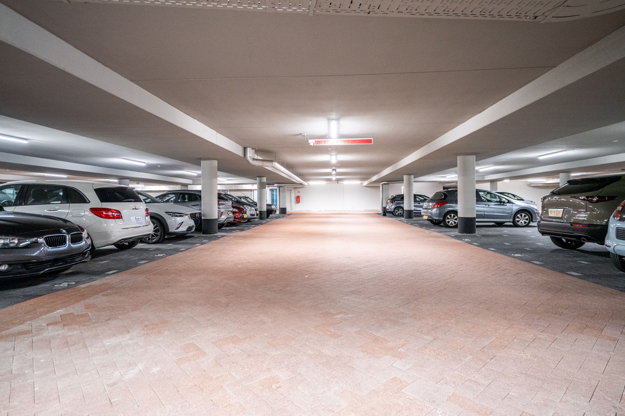 Photo 36 of Binnendoor 18