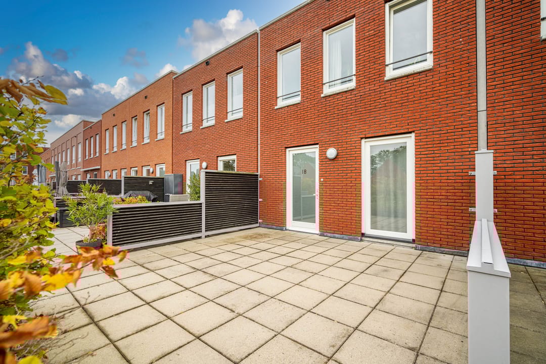 Photo 38 of Binnendoor 18