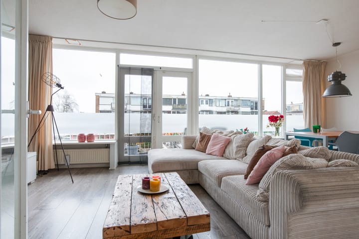 Photo 5 of Van Staverenstraat 39-A