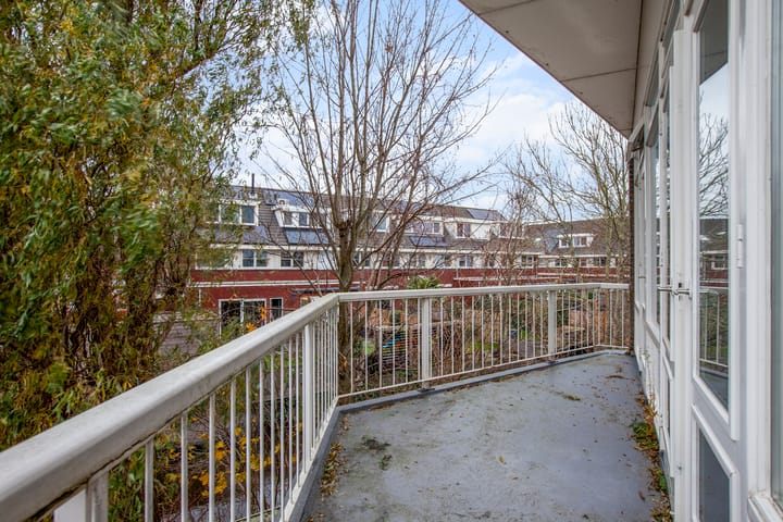 Photo 17 of Van Staverenstraat 39-A