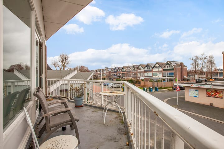 Photo 20 of Van Staverenstraat 39-A