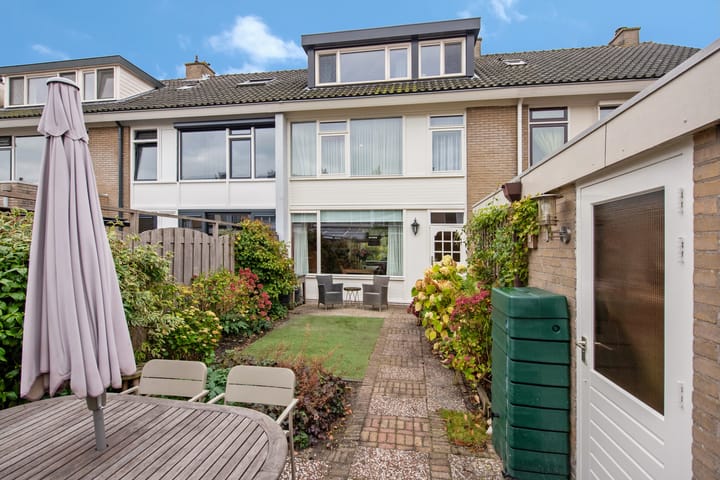 Foto 15 van Charlotteplaats 16