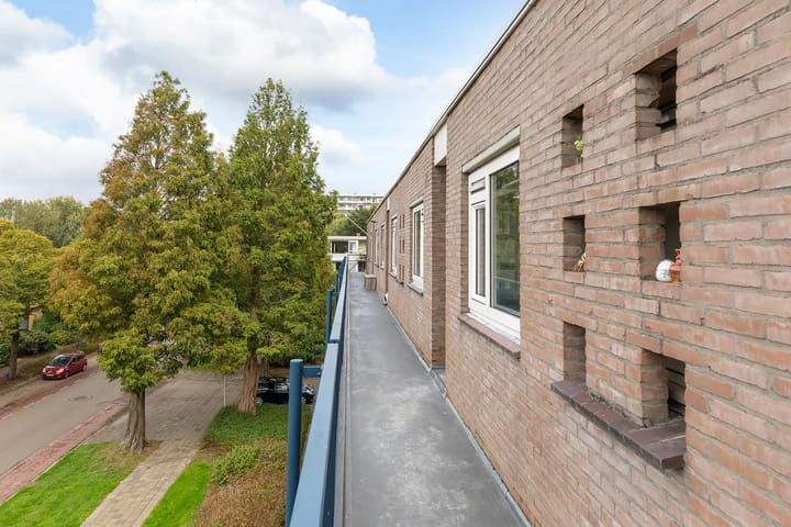 Photo 17 of Oostelijk Halfrond 145