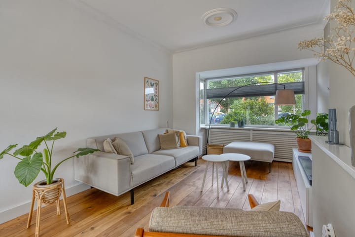 Foto 9 van Pastoor van Arsplein 9