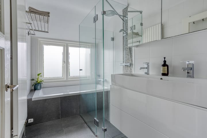 Foto 3 van Pastoor van Arsplein 9