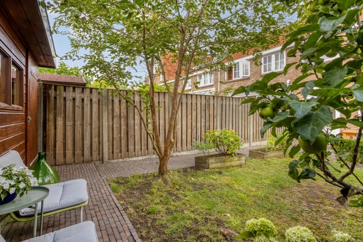 Foto 24 van Pastoor van Arsplein 9