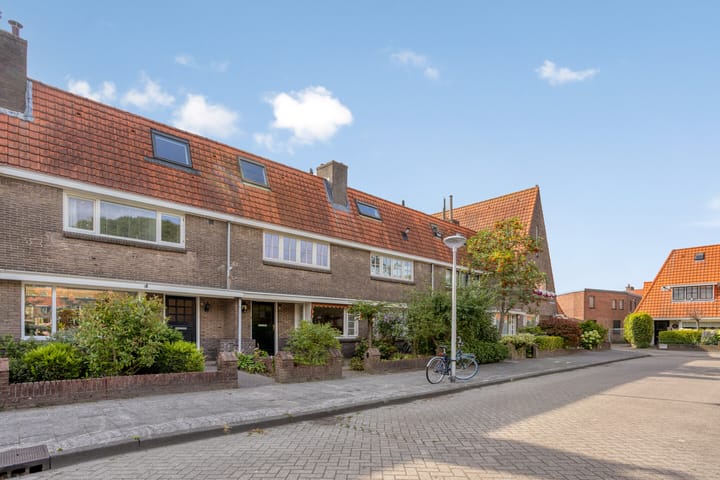 Foto 29 van Pastoor van Arsplein 9