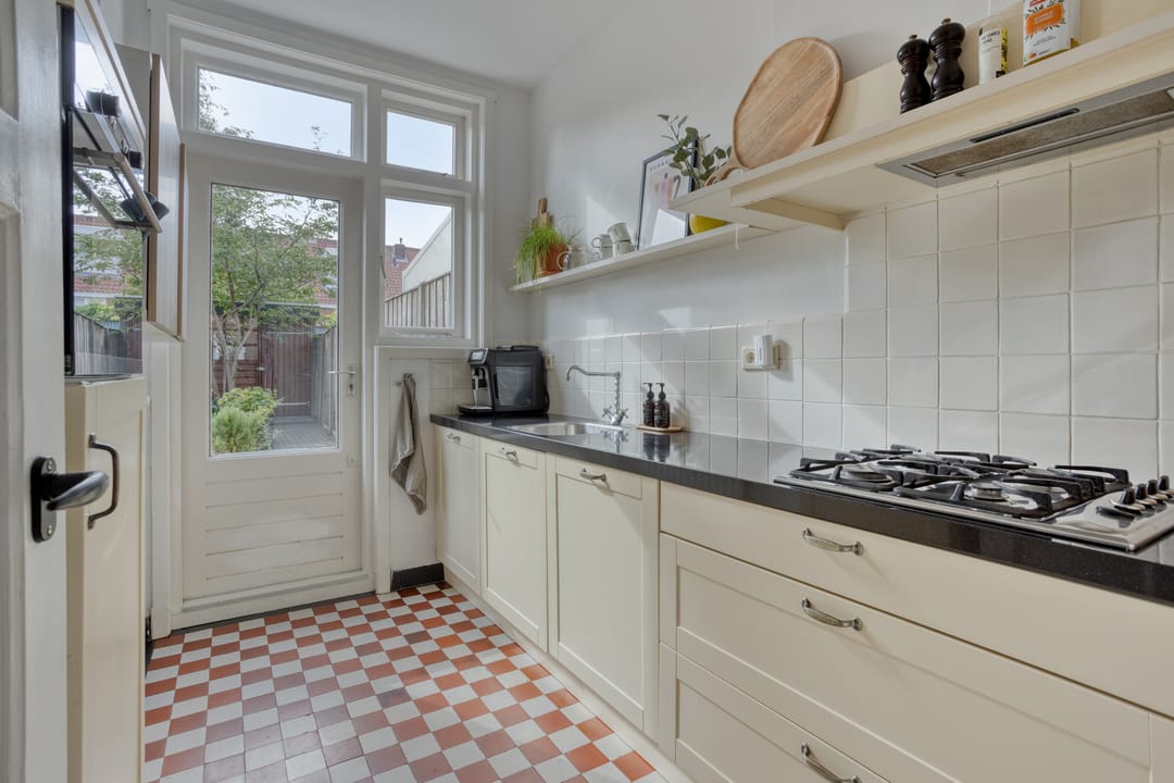 Foto 8 van Pastoor van Arsplein 9