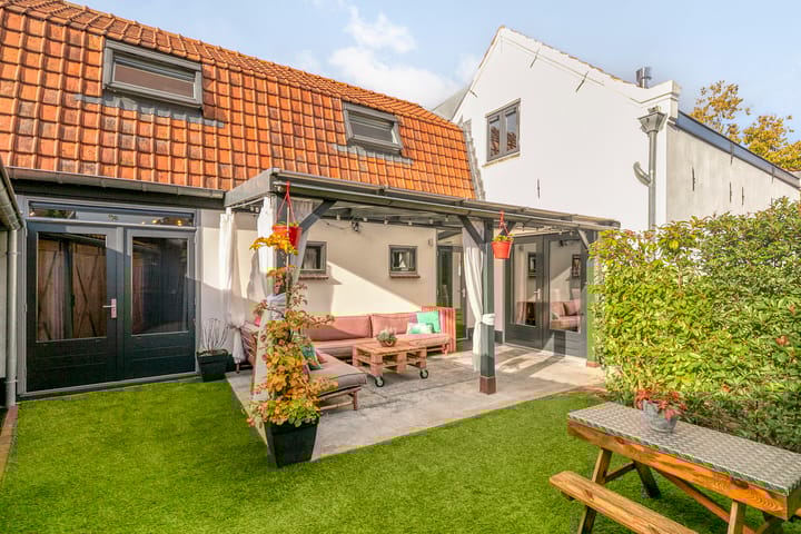 Foto 16 van Lange Burchwal 3