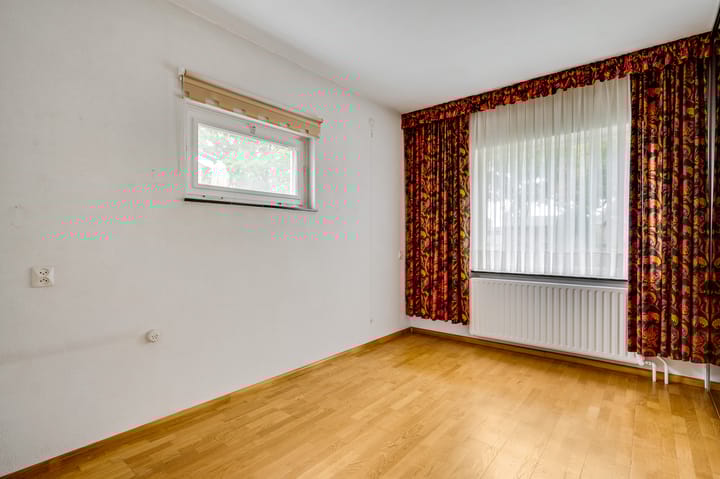 Foto 12 van Leenhofplein 1