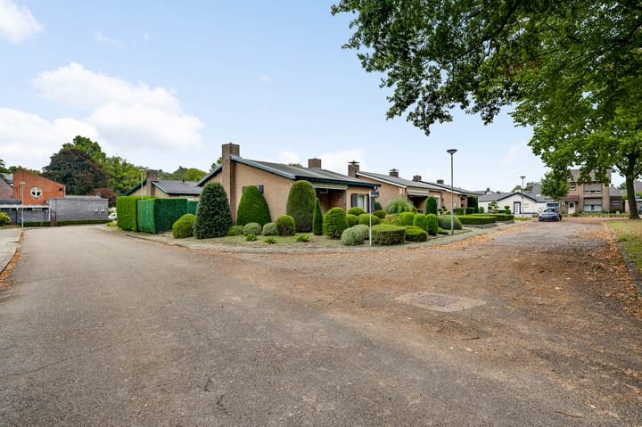 Foto 23 van Leenhofplein 1