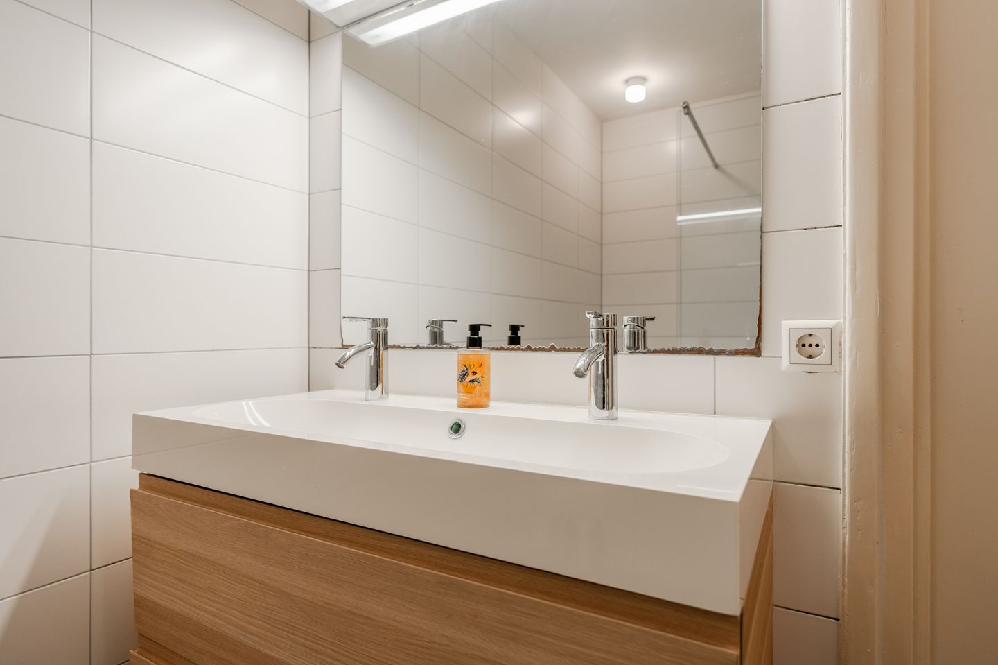 Foto 44 van Adelaarsweg 98-H