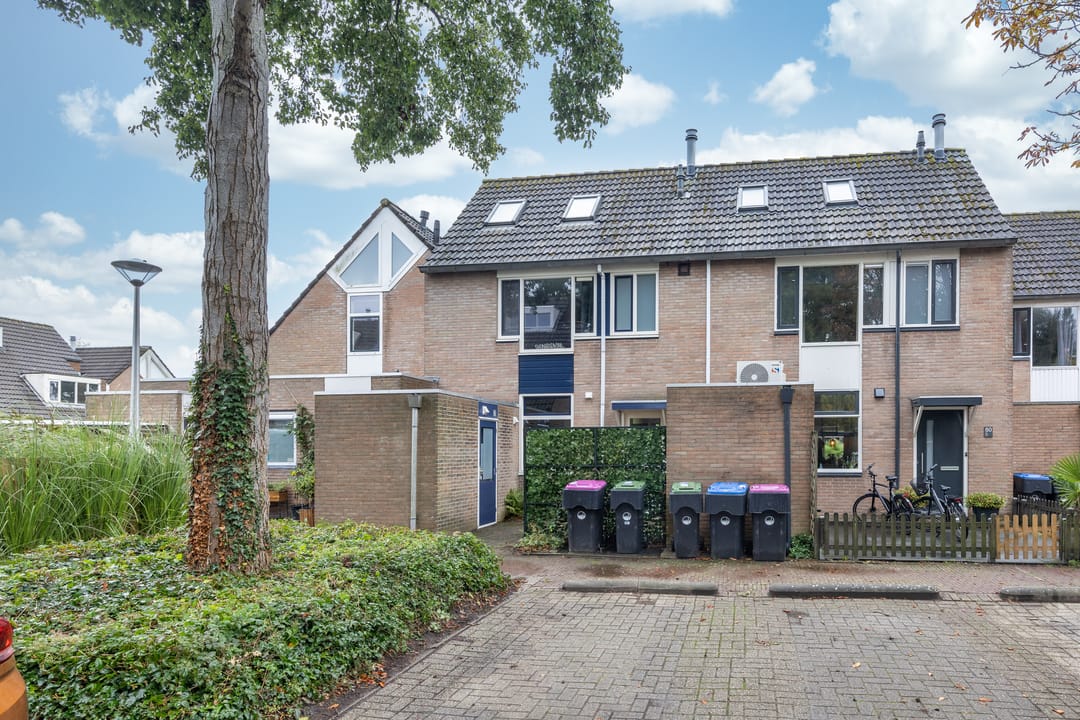 Photo 1 of Albert Schweitzerstraat 82