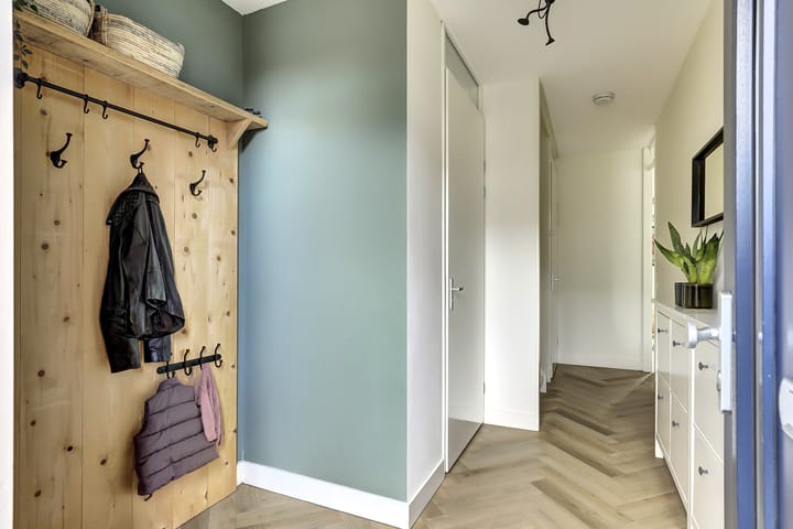 Photo 4 of Buitenkruier 93