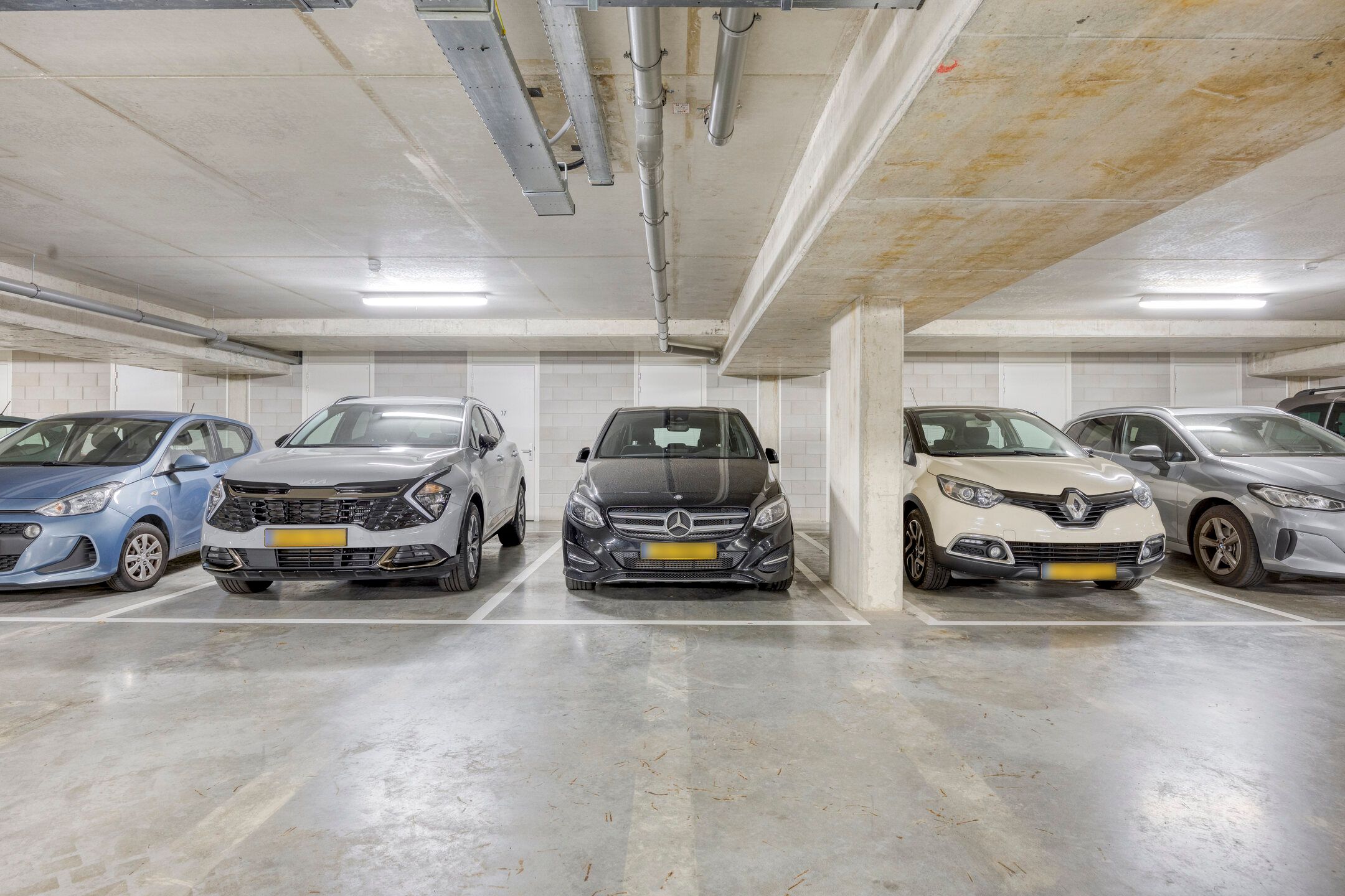 Foto 27 van van Herlaerhof 83