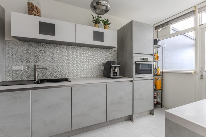 Photo 8 of Klaverweg 32