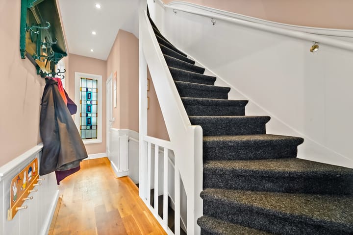 Foto 25 van Govert Bidloostraat 95