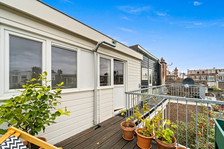 Foto 38 van Govert Bidloostraat 95