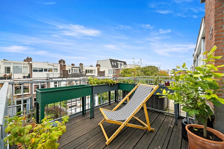 Foto 39 van Govert Bidloostraat 95