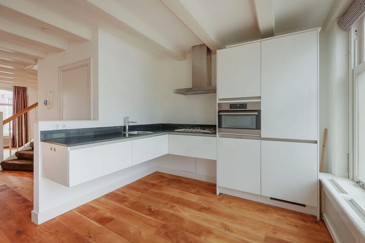 Photo 16 of Willemsstraat 14-F