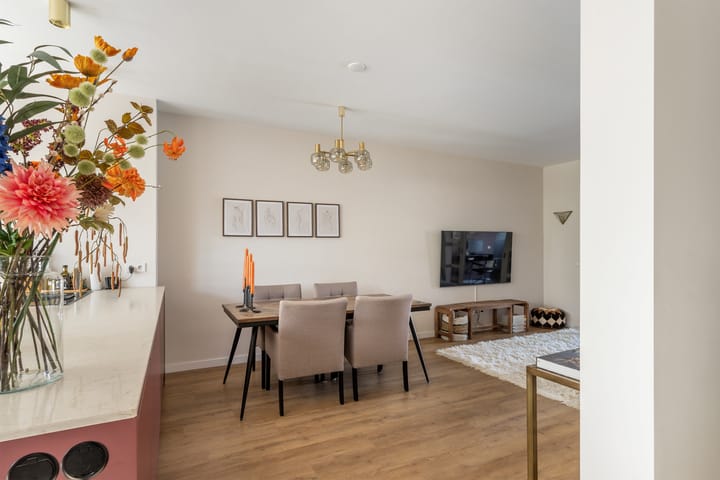 Photo 5 of Mathenesserweg 115-A03