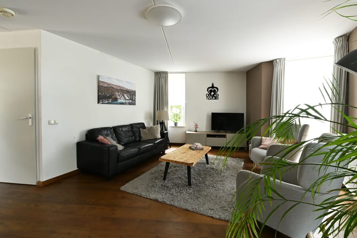 Photo 7 of Burgemeester Bongaartslaan 40