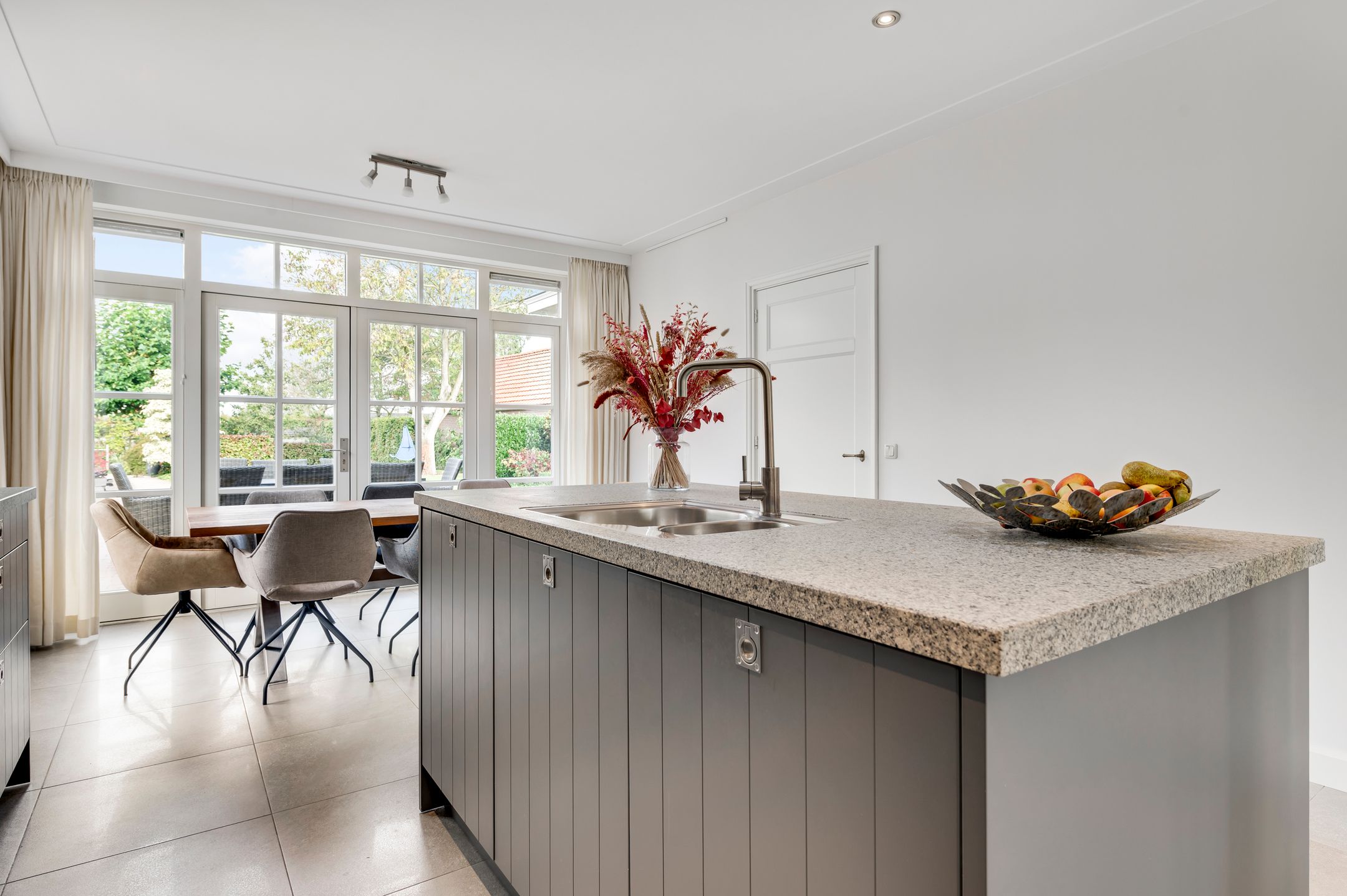 Photo 18 of Langstraat 14