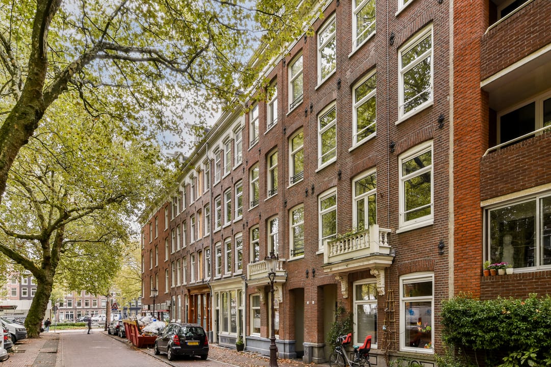 Photo 2 of Van Oldenbarneveldtplein 7-3B