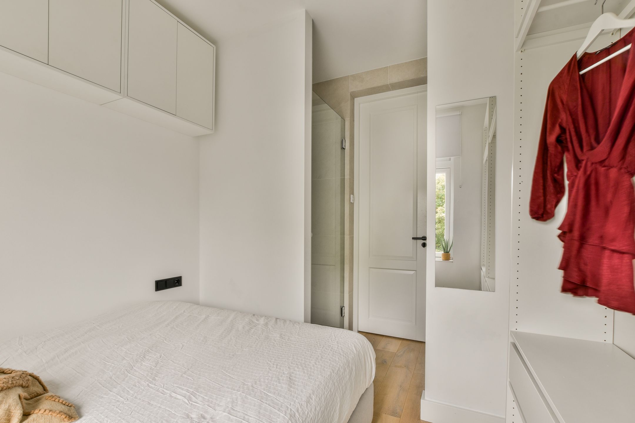 Photo 15 of Van Oldenbarneveldtplein 7-3B