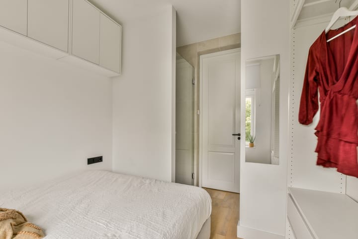 Foto 15 van Van Oldenbarneveldtplein 7-3B