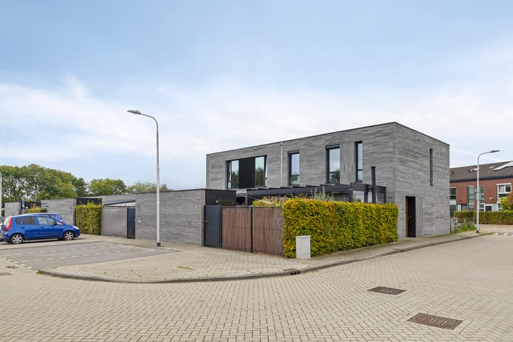 Foto 28 van Scharwoudestraat 16-A