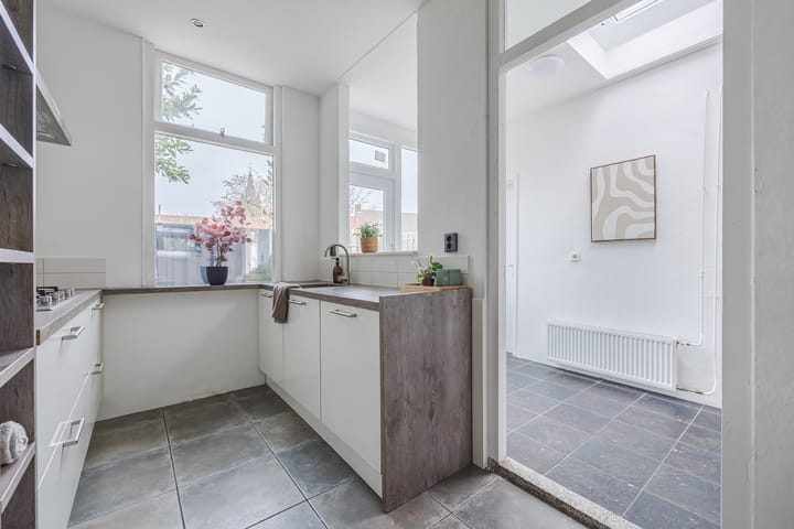 Foto 9 van van Bovenstraat 15