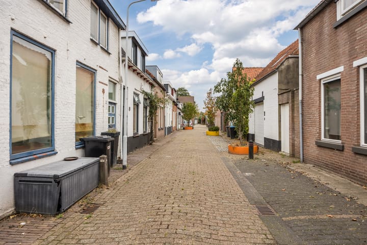 Foto 24 van van Bovenstraat 15