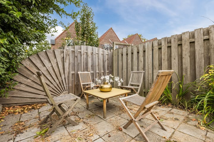 Foto 22 van van Bovenstraat 15