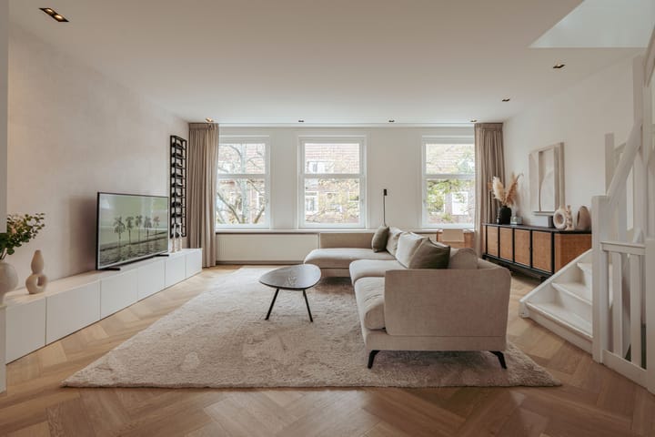 Photo 5 of Orteliusstraat 38-2