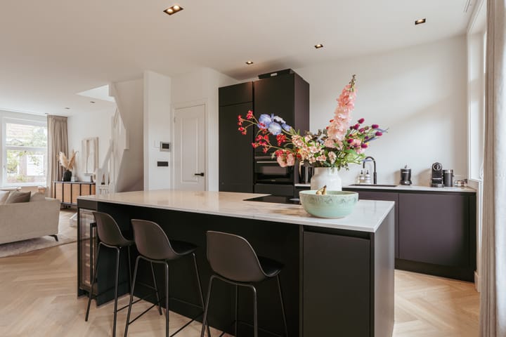 Photo 15 of Orteliusstraat 38-2