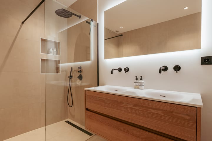 Photo 27 of Orteliusstraat 38-2