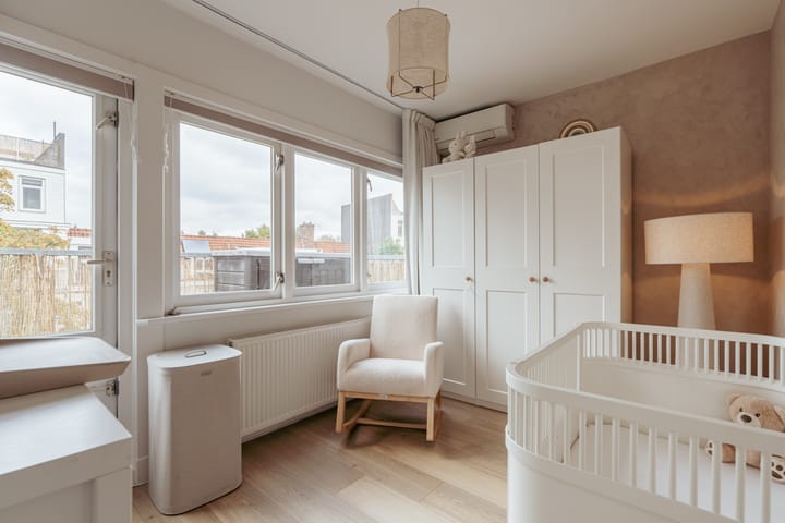 Photo 31 of Orteliusstraat 38-2